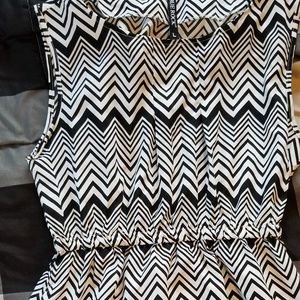 Black and white Aztec print